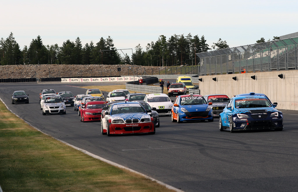 Henrik Bollerslev tog starten i den hurtige SEAT Leon TCR
(Foto: Motorsporten.dk)